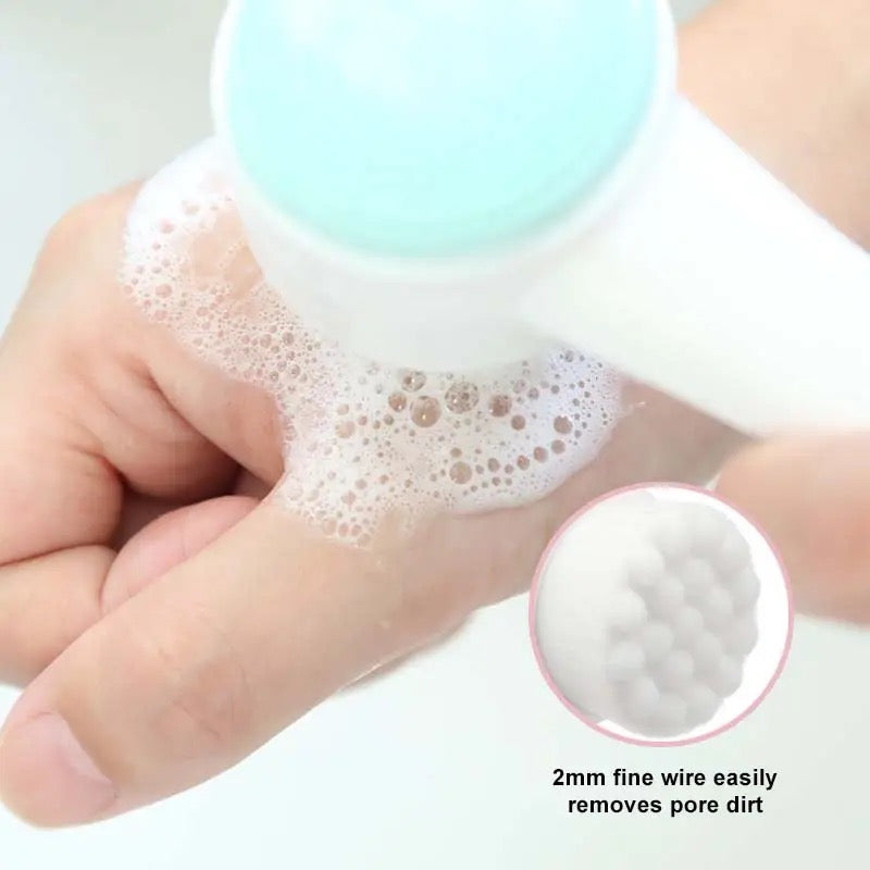 2 In 1 Manual Facial Cleansing Brushes Washing Massage Silicone Scrubber Face Brush For Deep Pore Exfoliation
Massaging